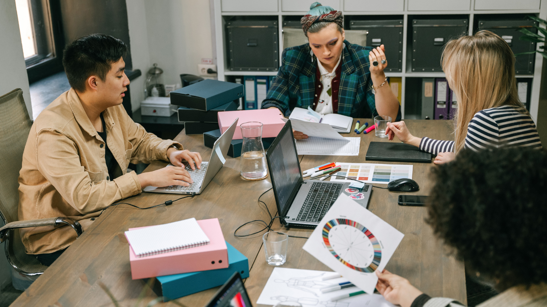 LINQ Design Manager Cover